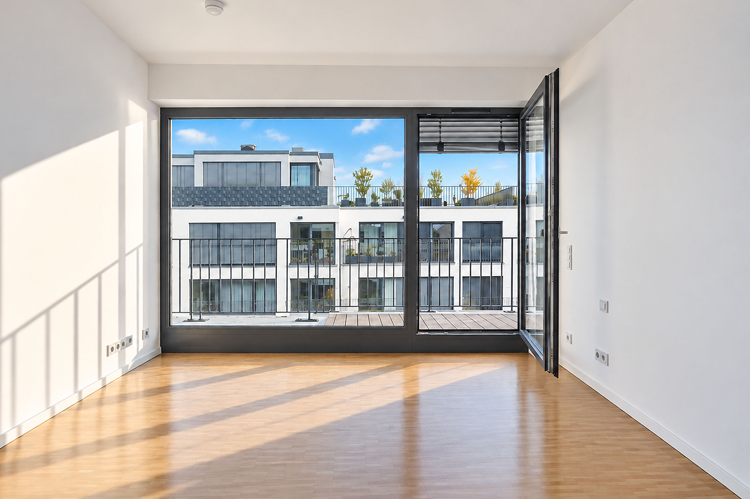 einzugsbereite frisch renovierte 3 Zimmer Neubauwohnung in Berlin Mitte in The Mile