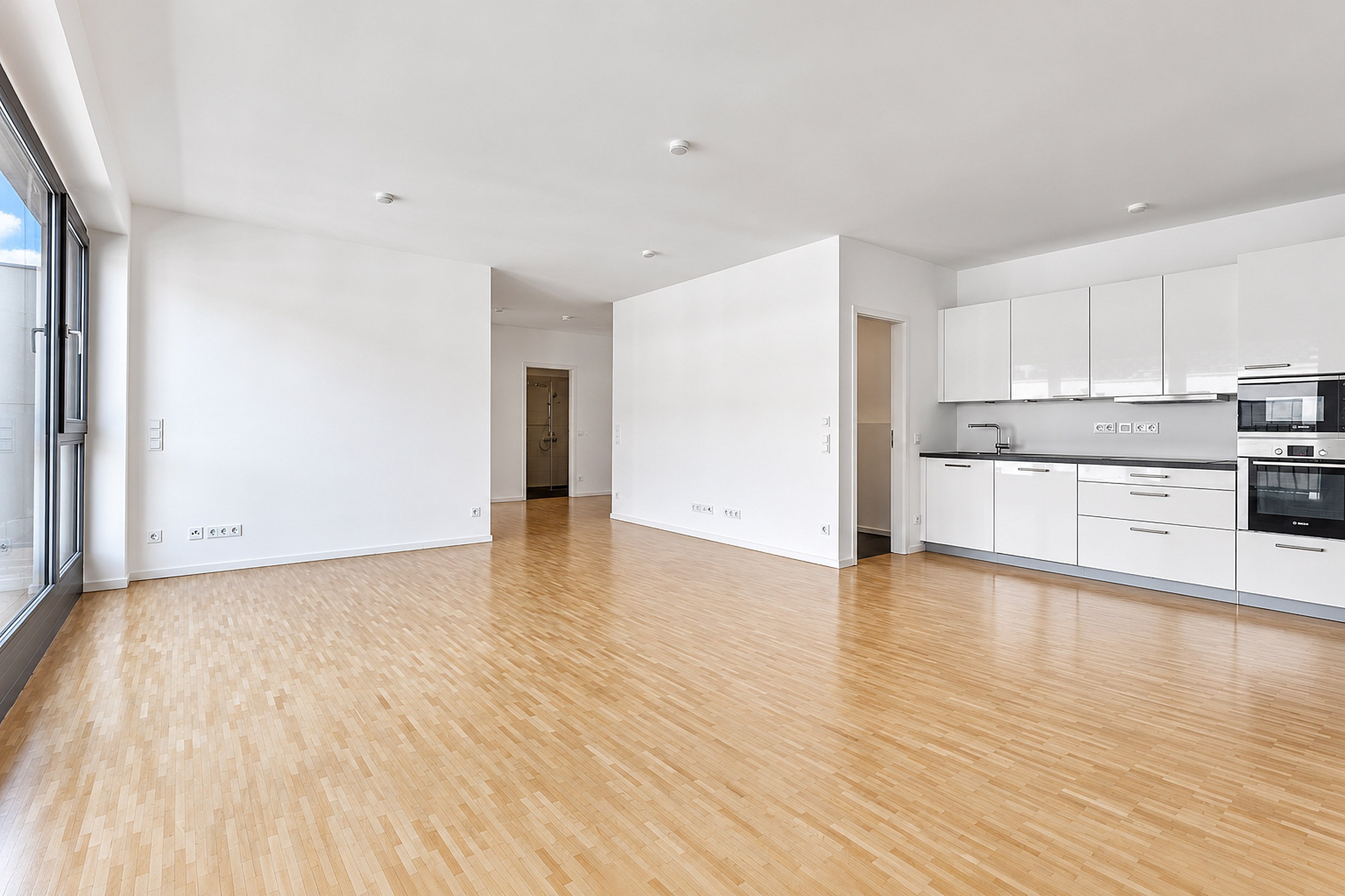 einzugsbereite frisch renovierte 3 Zimmer Neubauwohnung in Berlin Mitte in The Mile