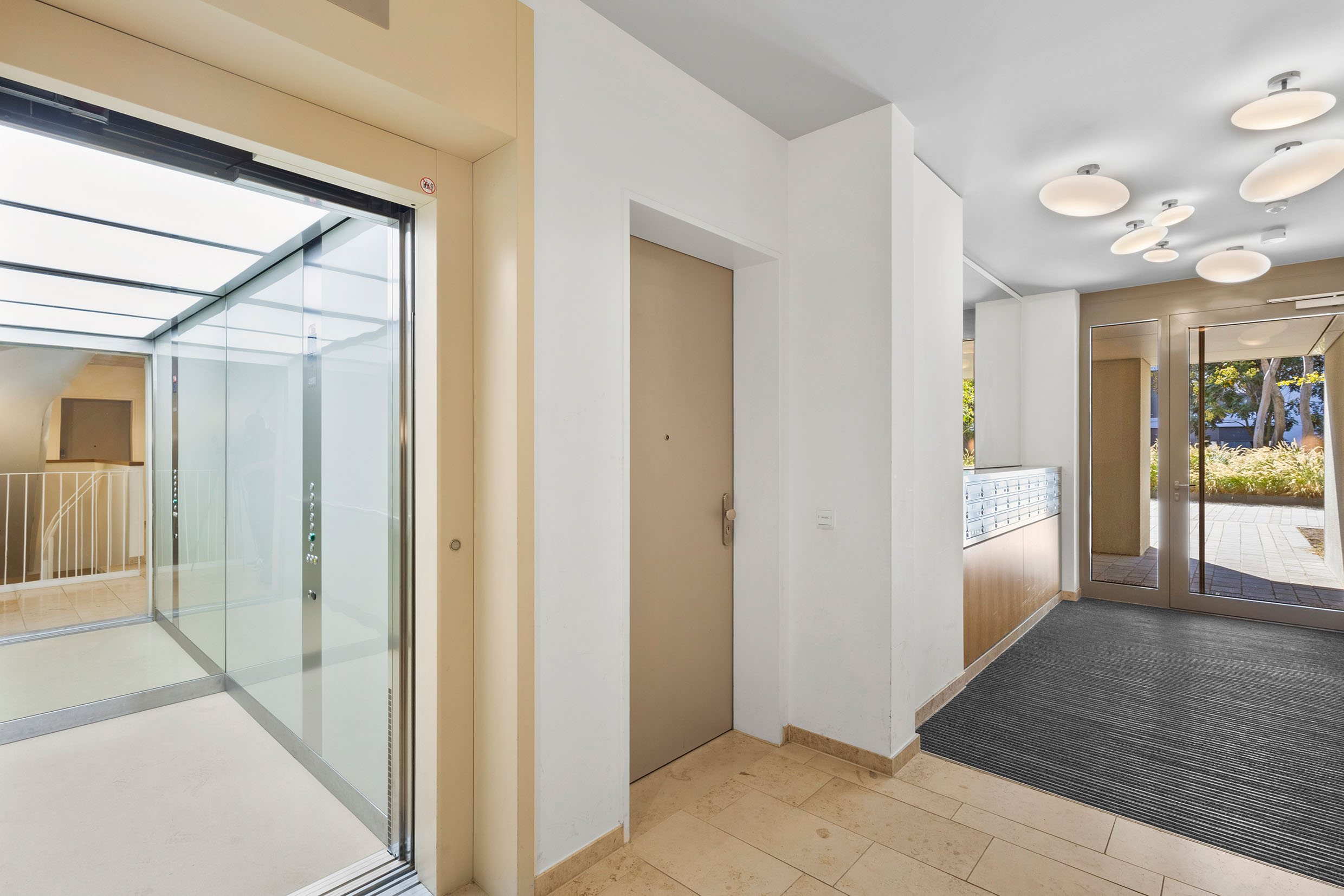 Luxus Luisenpark Penthouse in Berlin Mitte mit Terrasse, Kamin