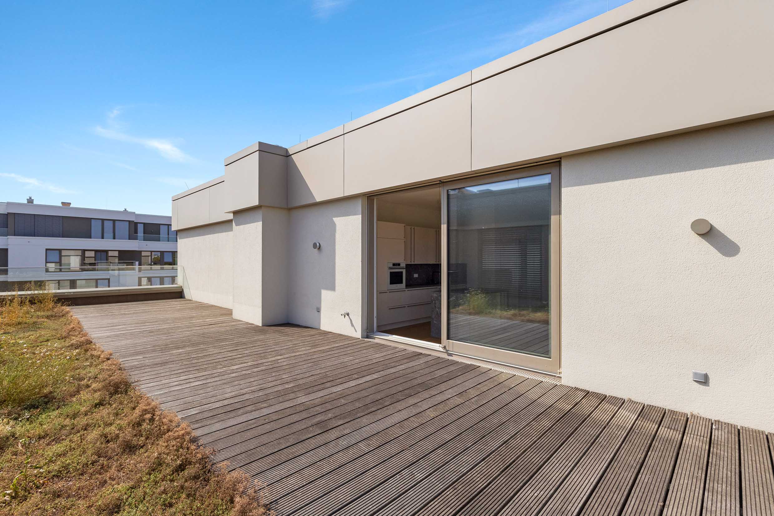 Luxus Luisenpark Penthouse in Berlin Mitte mit Terrasse, Kamin