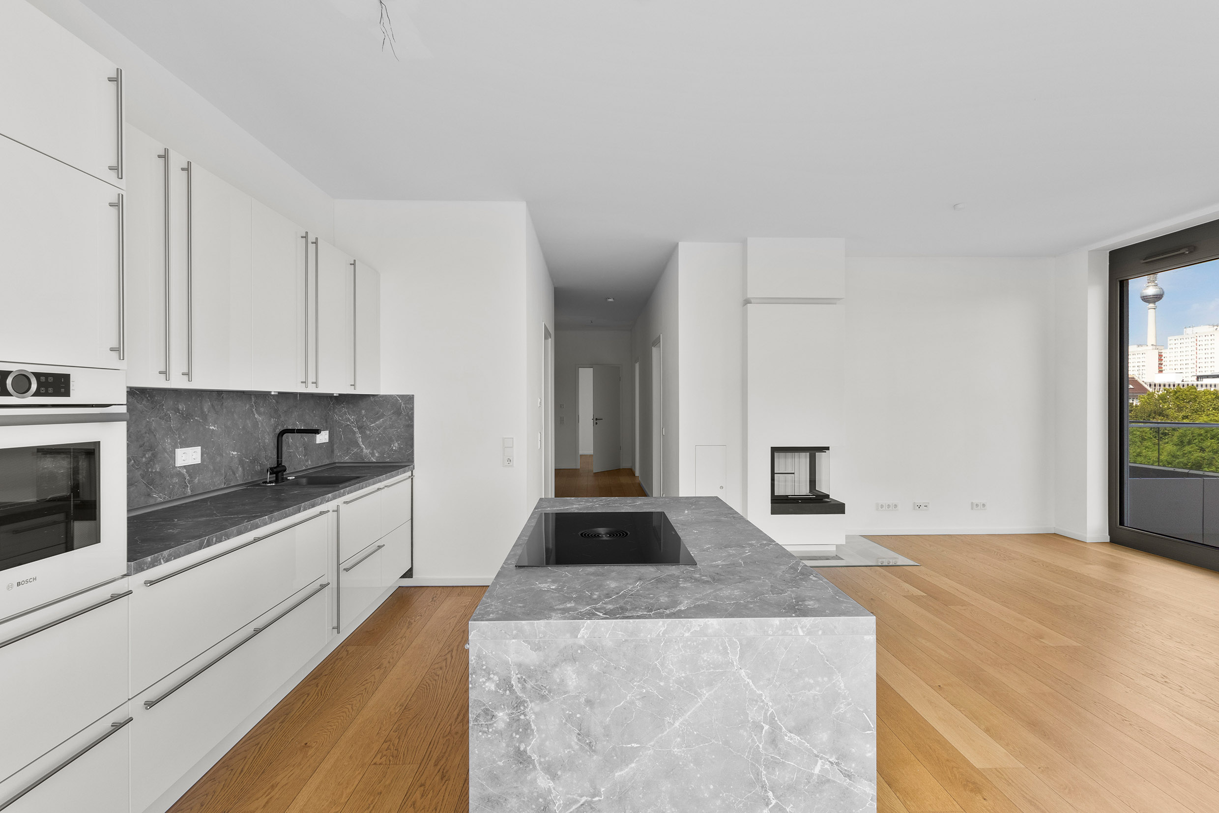 Luxus Luisenpark Penthouse in Berlin Mitte mit Terrasse, Kamin