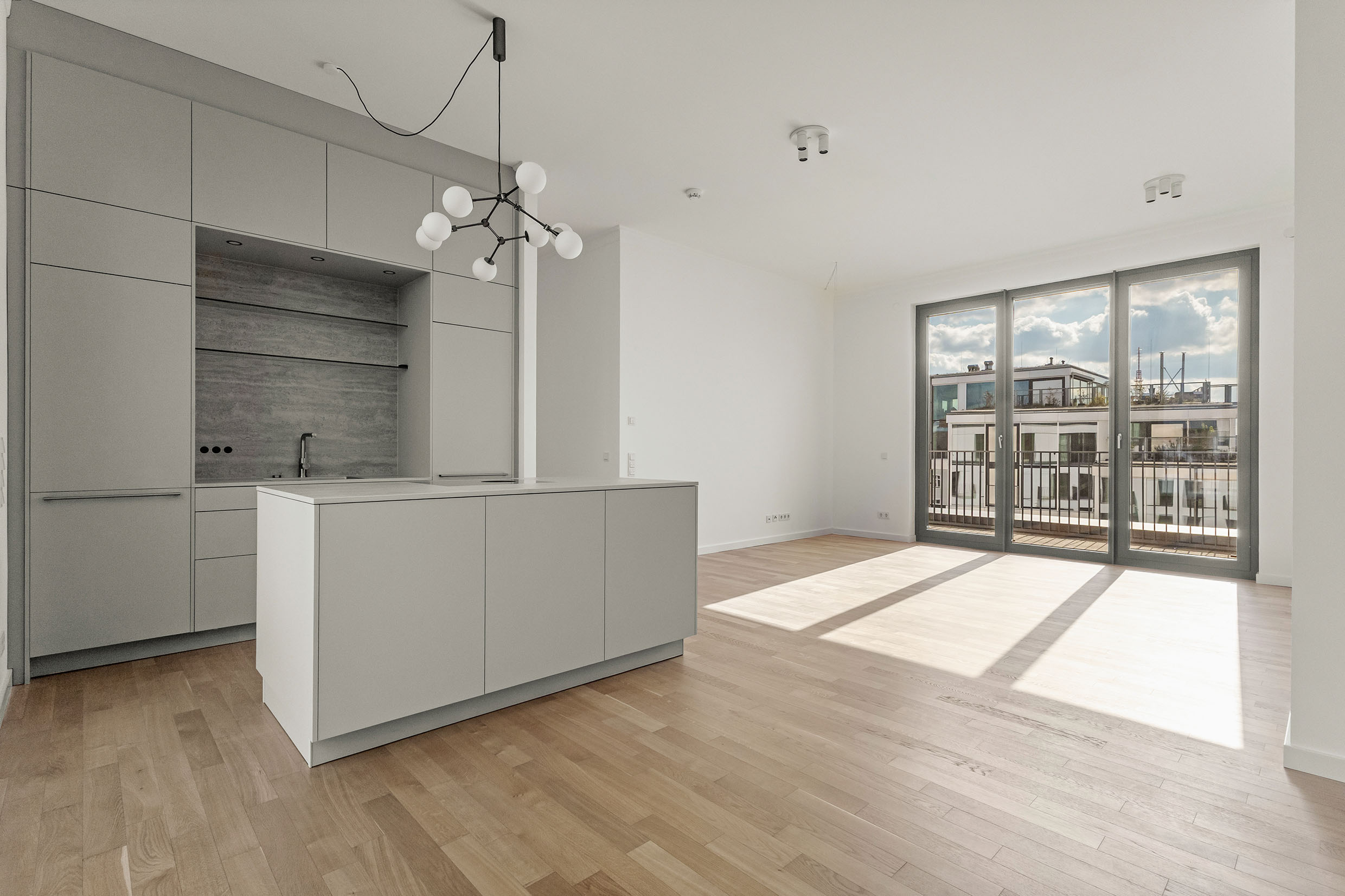 grosses 3 Zimmer Penthouse im Kurfürst mit Eibauküche nahe KaDeWe