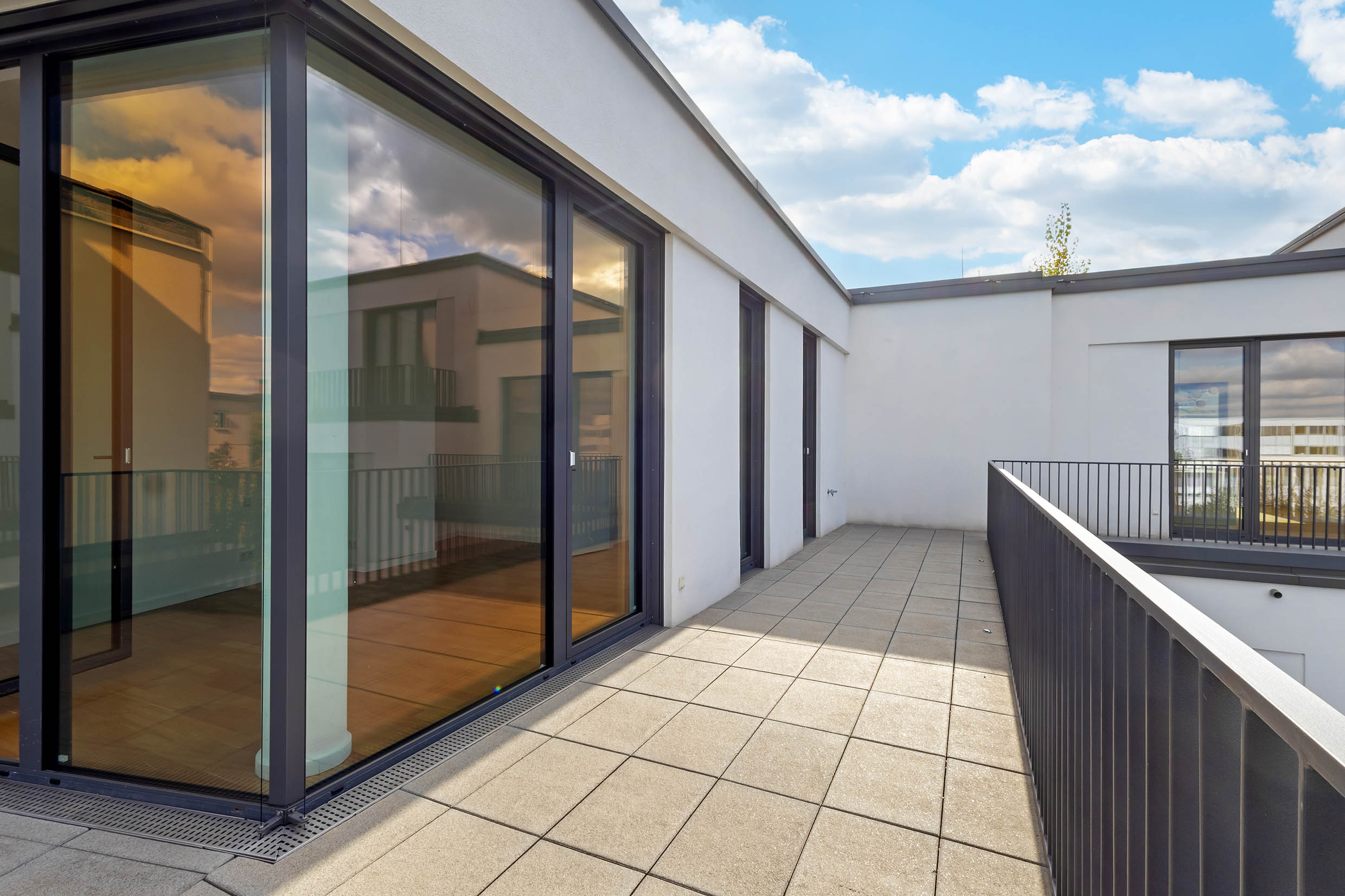 grosses 3 Zimmer Penthouse im Kurfürst mit Eibauküche nahe KaDeWe