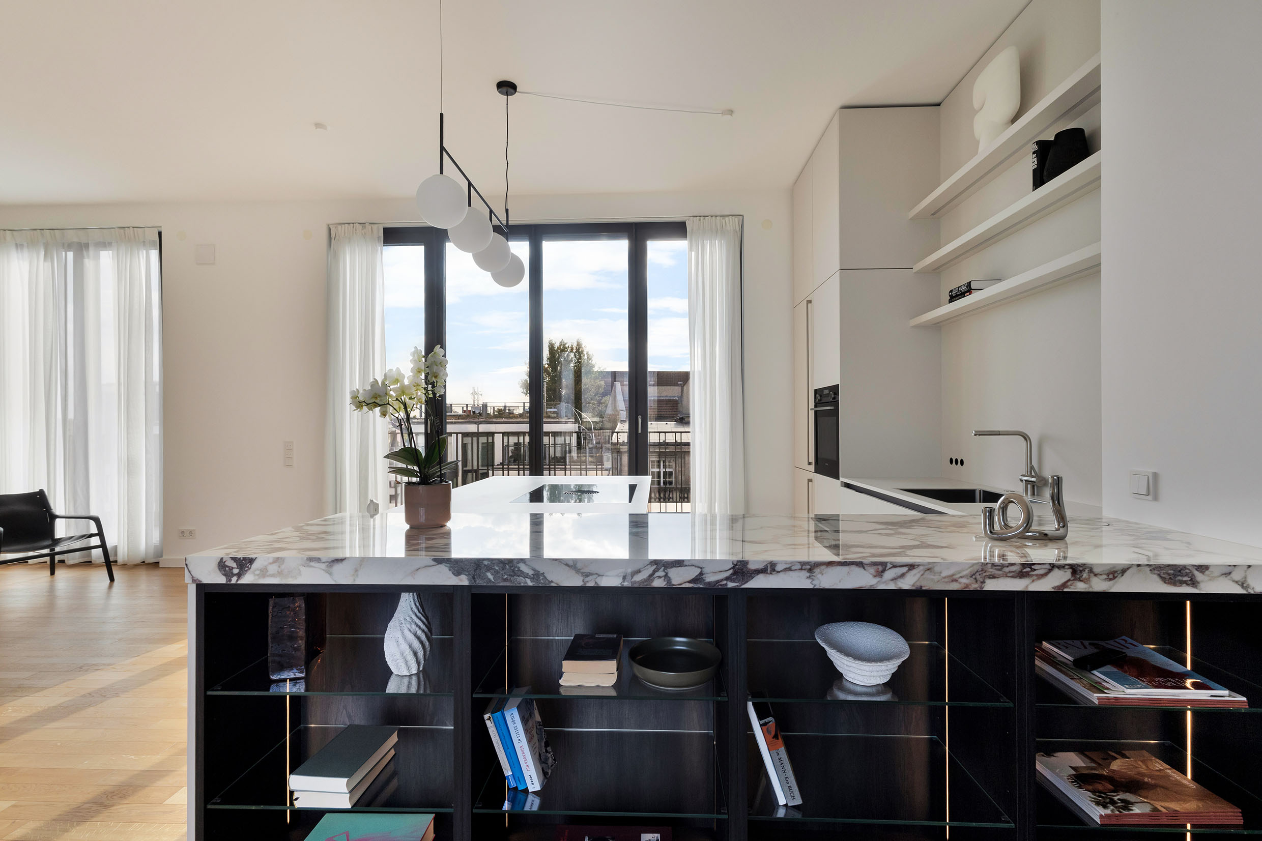 sonniges Penthouse Berlin Charlottenburg Mit Einbauküche