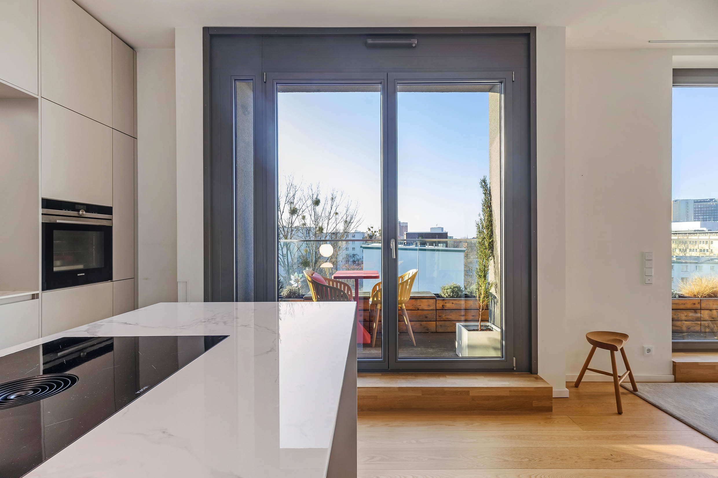 HOCHWERTIGES PENTHOUSE MIT WEITBLICK, SIEMATIC EINBAUKÜCHE UND EXKLUSIVER AUSSTATTUNG