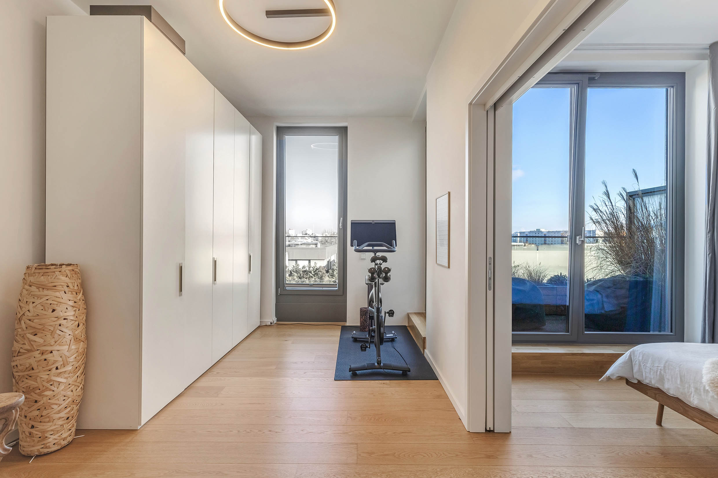 HOCHWERTIGES PENTHOUSE MIT WEITBLICK, SIEMATIC EINBAUKÜCHE UND EXKLUSIVER AUSSTATTUNG