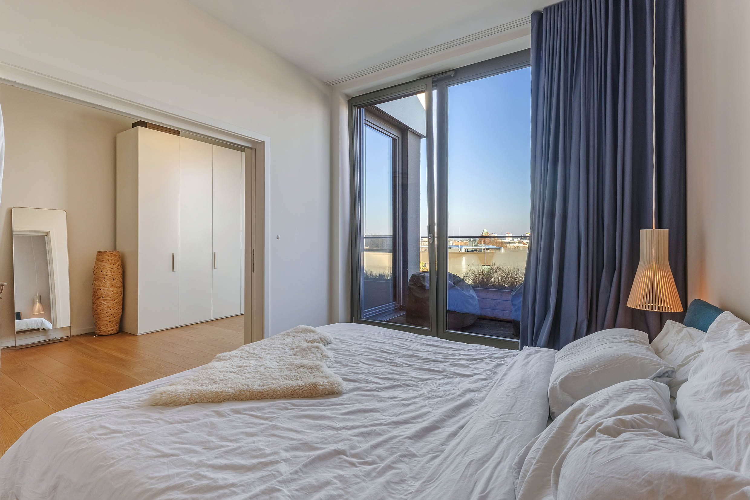 HOCHWERTIGES PENTHOUSE MIT WEITBLICK, SIEMATIC EINBAUKÜCHE UND EXKLUSIVER AUSSTATTUNG