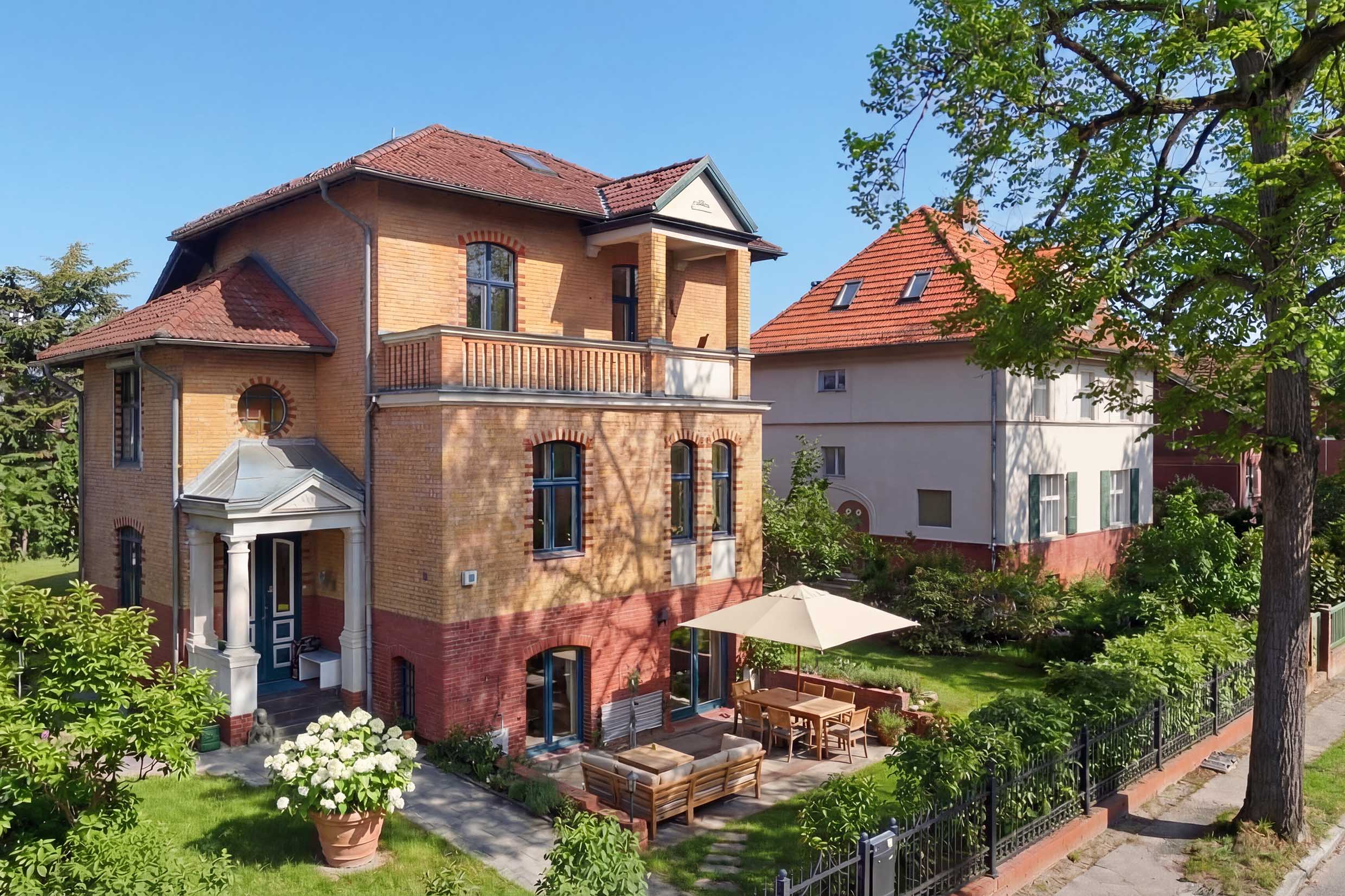 Familienvilla mit Einliegerwohnung auch perfekt als Büro