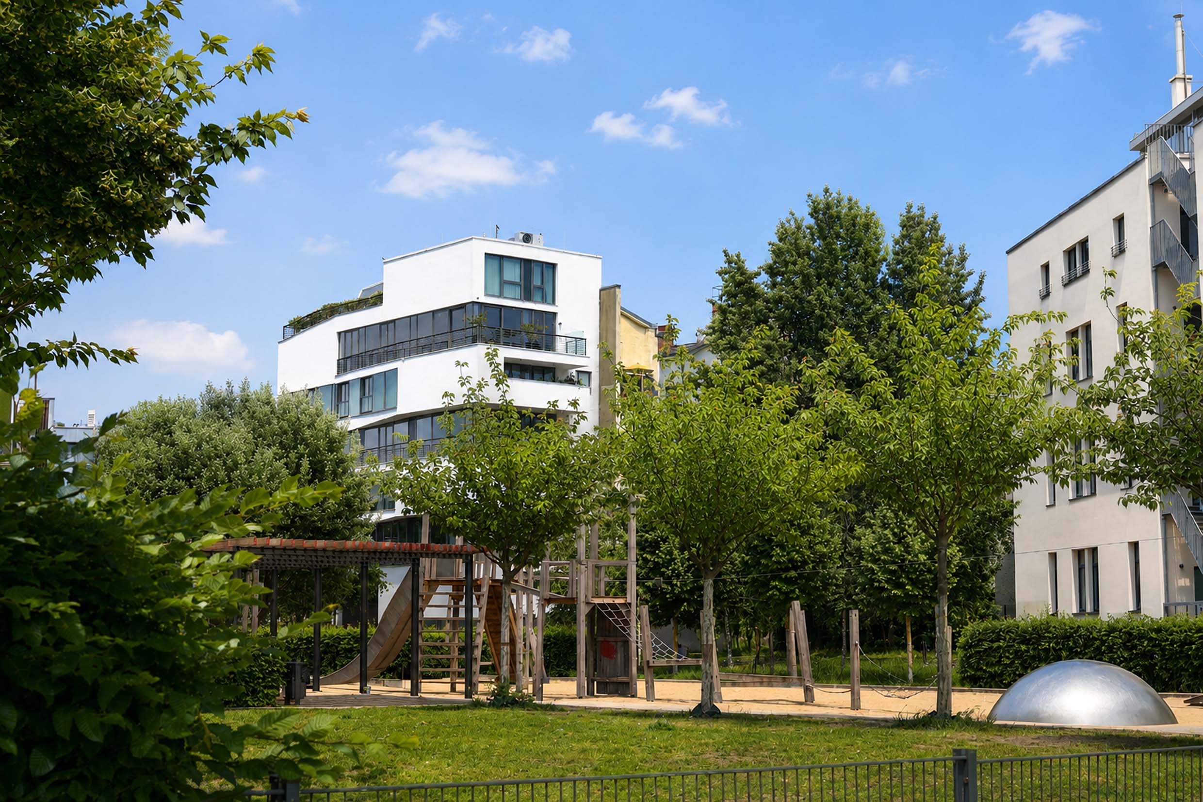 moderne 4 Zimmer Mietwohnung zwischen Mitte und Kreuzberg