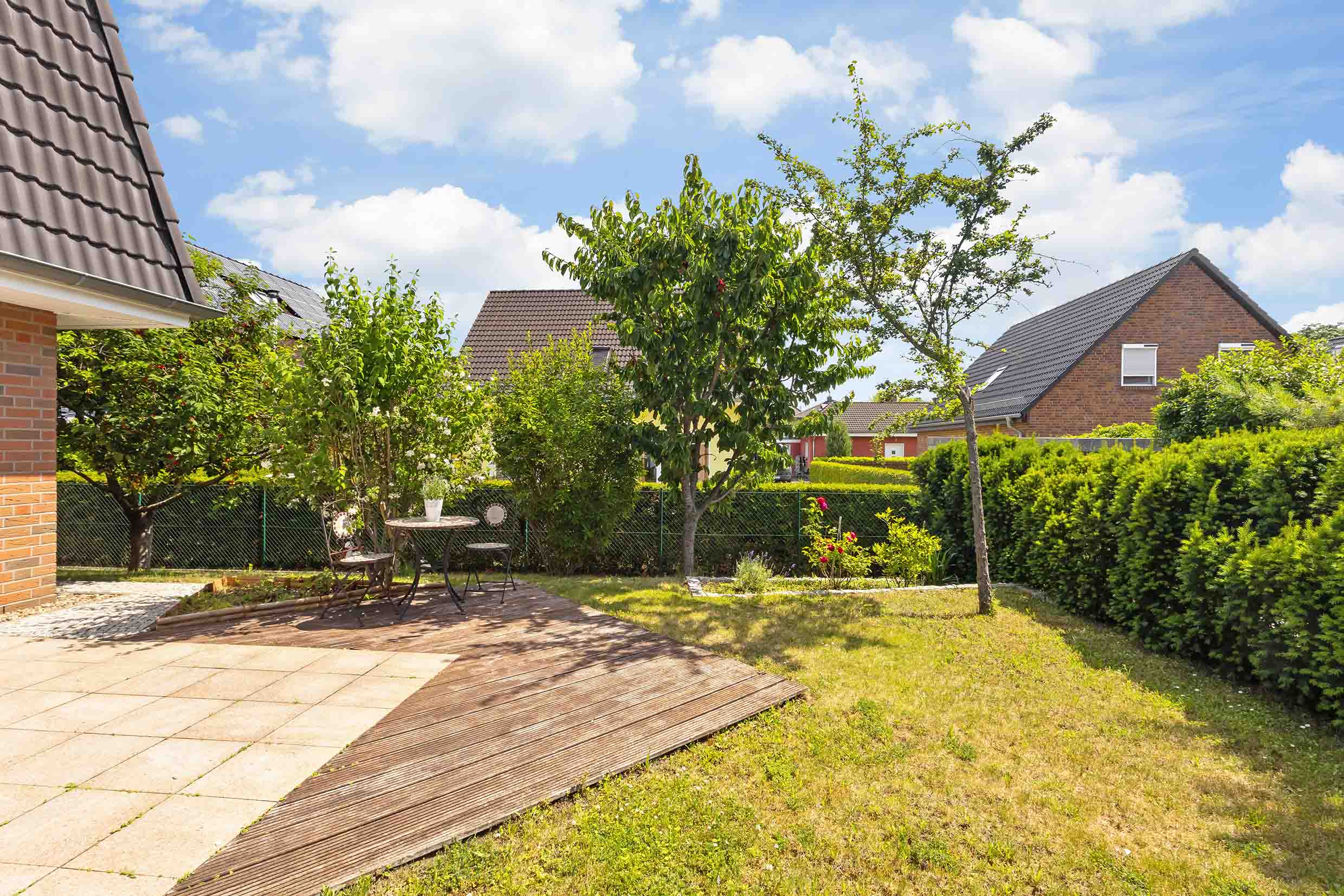 FAMILIENFREUNDLICHES 5-ZIMMER-REIHENENDHAUS IM BERLINER BORNITZ-QUARTIER IN LICHTENBERG MIT SONNIGER SÜDTERRASSE UND GARTEN