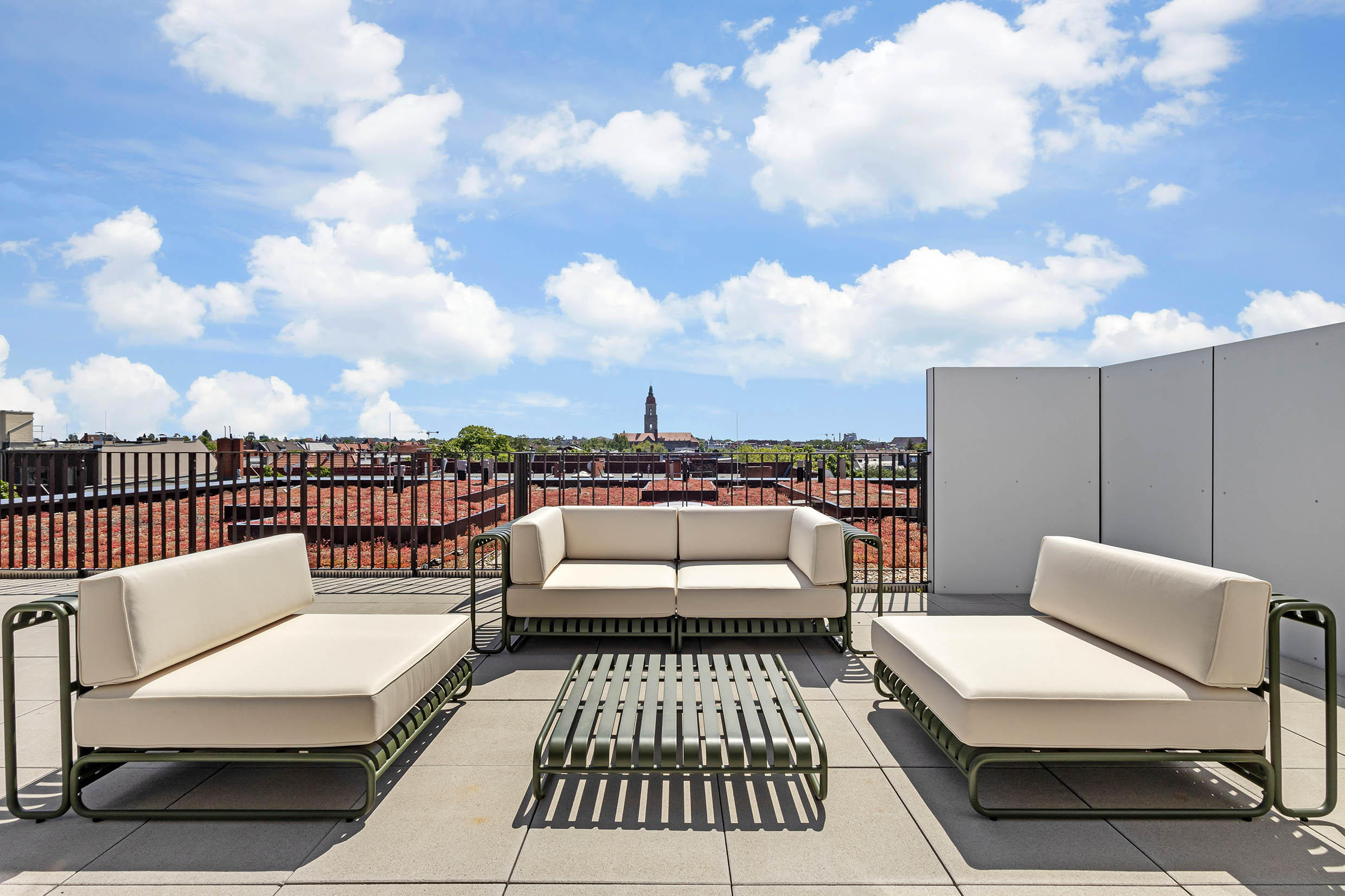 Penthouse in Berlin Firedenau mit hochwertiger Einbauküche und XXL Sonnenterrasse