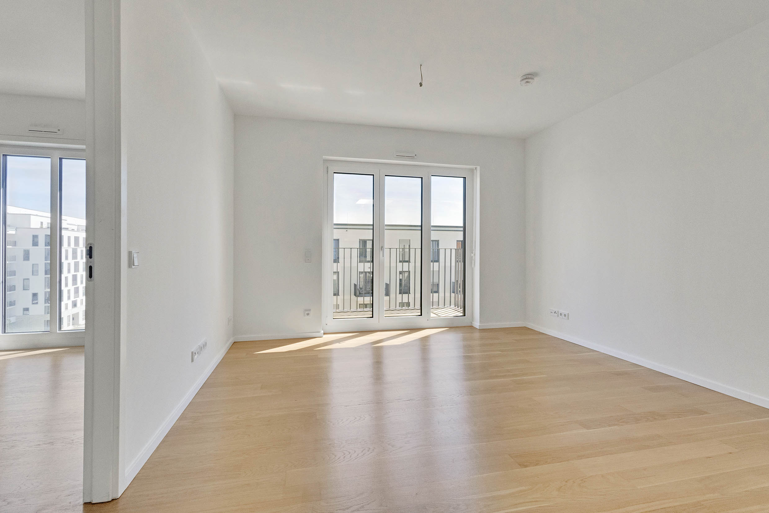 Investment oder Eigennutz, 2 Zimmer Neubauwohnung im Obergeschoss mit Einbauküche