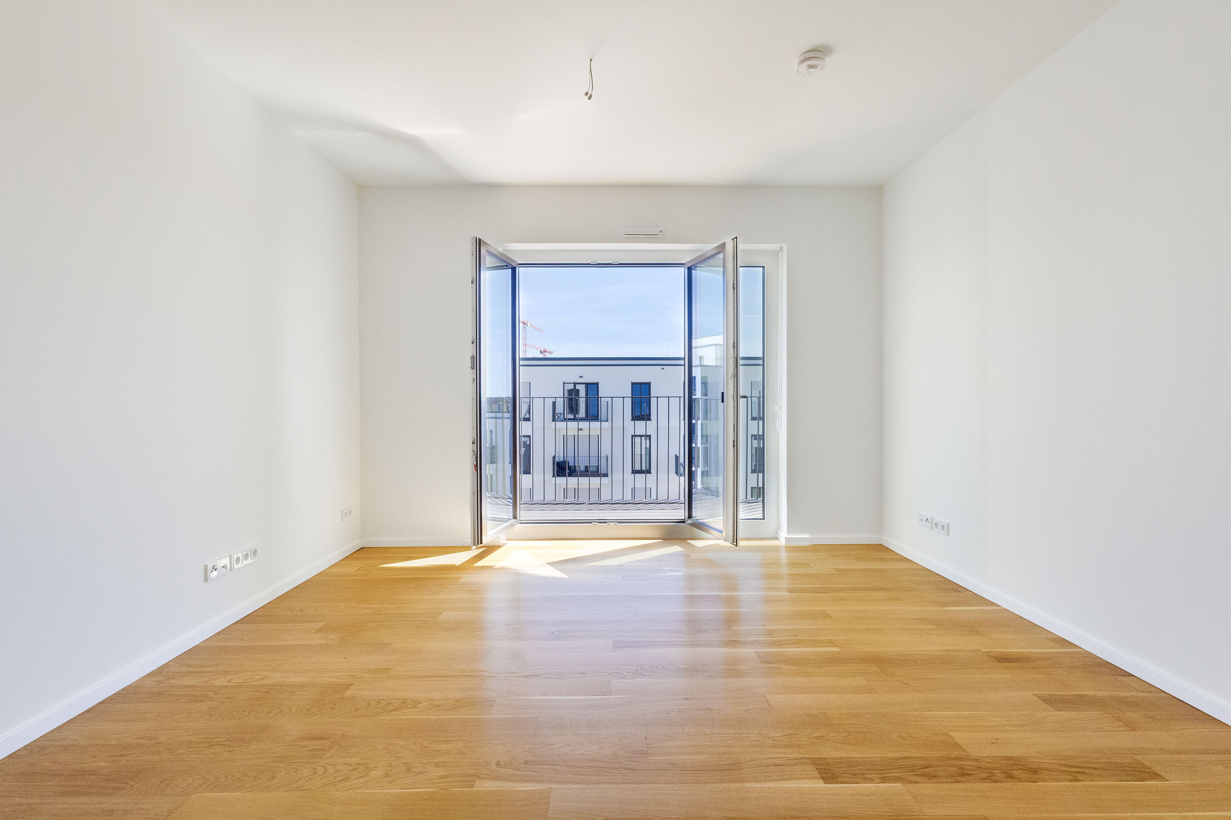 Investment oder Eigennutz, 2 Zimmer Neubauwohnung im Obergeschoss mit Einbauküche