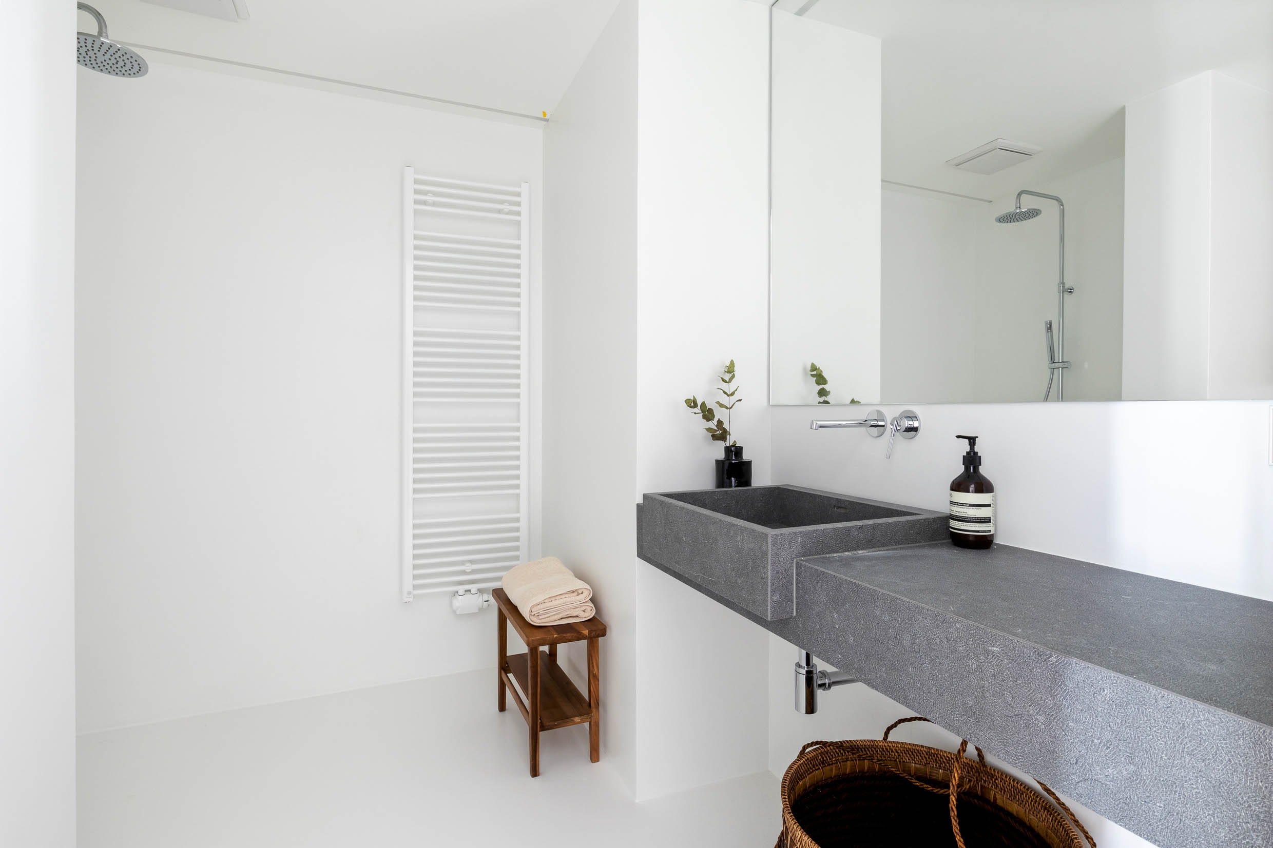 Design Apartment in Berlin Mitte by Stofanel